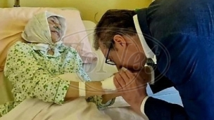 Vučić posetio mati Haritinu